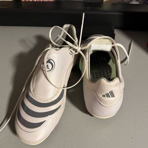 2007 F30 Women’s size 9 men’s 7.5 TRX FG soccer cleats